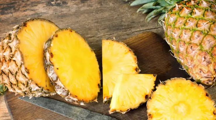 How to peel a pineapple in 1 minute