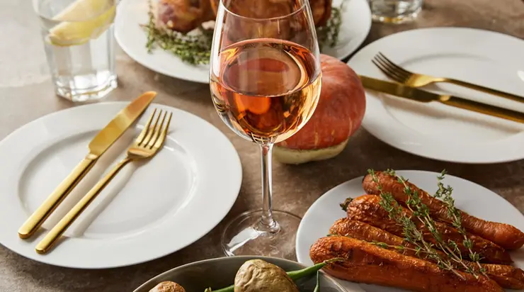 5 food and wine pairing mistakes that will ruin your dinner