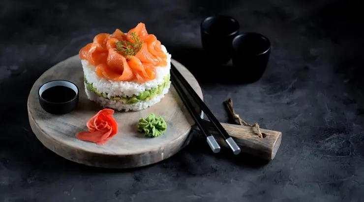 Bright and unusual sushi cake: roll lovers will be delighted