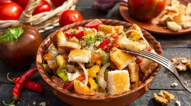 Tasty tuscan vegetable salad